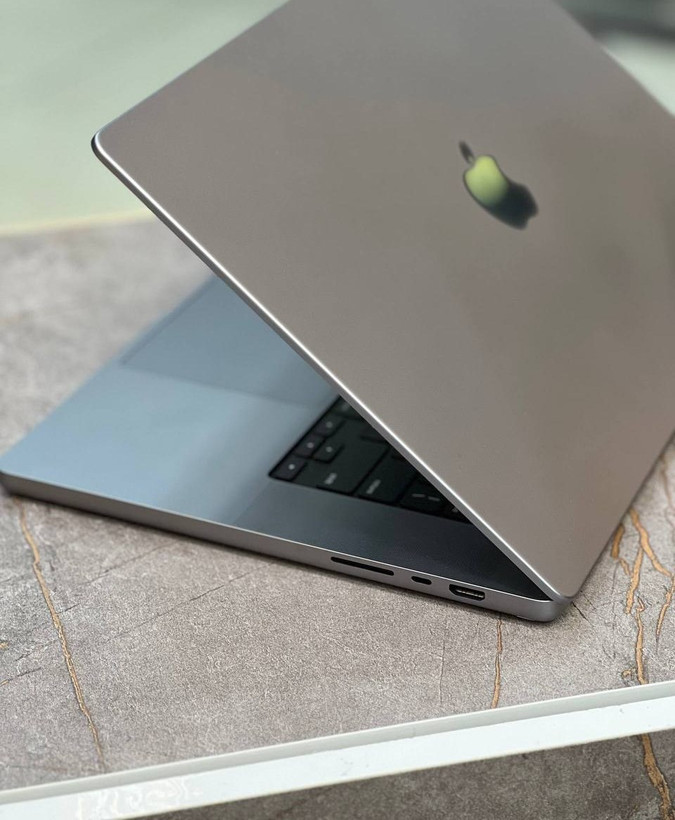 لپ تاپ اپل مکبوک پرو Macbook Pro 16 - 2021 /M1/32/512/M1/16in