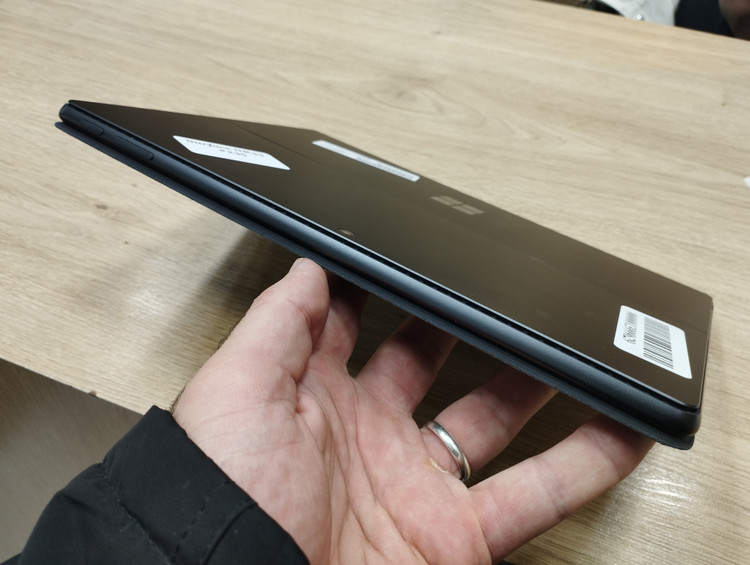 لپتاپ سرفیس پرو 9 Surface Pro 9 /Core i7-1255U /16/256/Intel Iris XE/13in