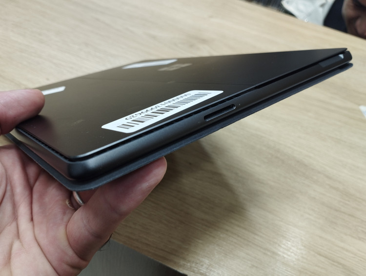 لپتاپ سرفیس پرو 9 Surface Pro 9 /Core i7-1255U /16/256/Intel Iris XE/13in