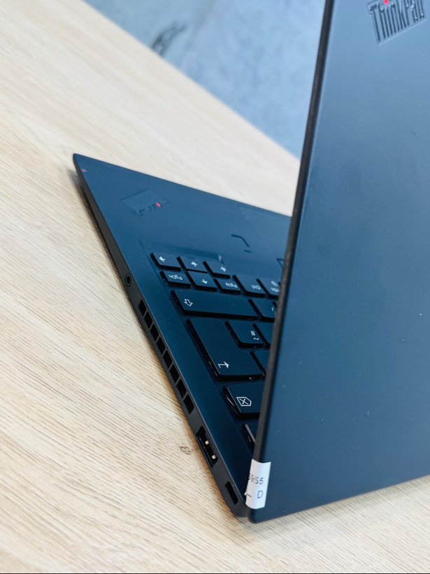 لپتاپ Lenovo Thinkpad X1 Carbon/Core i7-8665U/16/256/Intel/14in FHD Touch