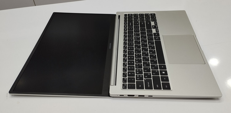 لپ تاپ سامسونگ Samsung Galaxy 750 XFG /Core i5-1335U/16/512/Intel Iris XE/15.6in FHD