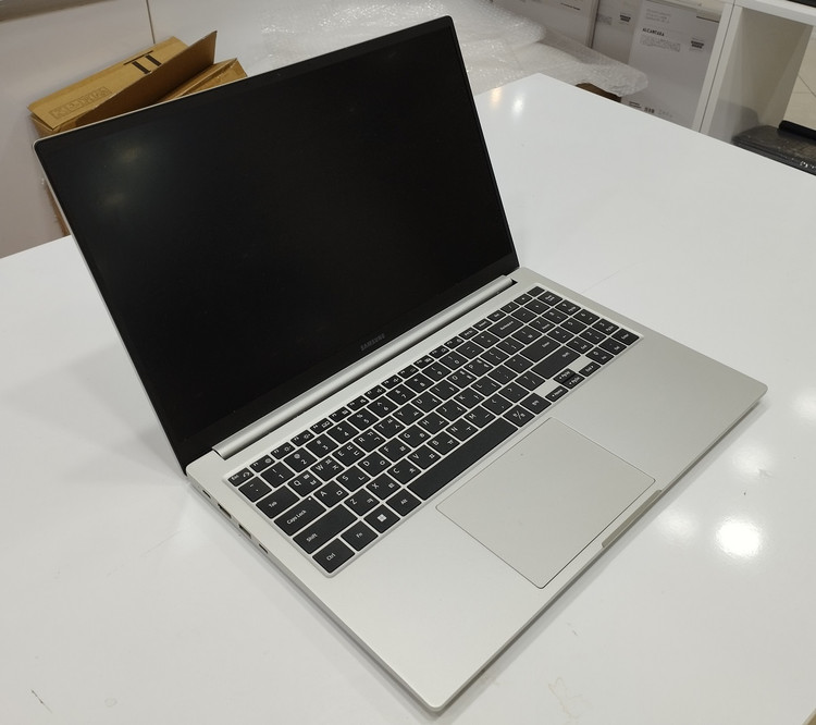 لپ تاپ سامسونگ Samsung Galaxy 750 XFG /Core i7-1355U/16/512/Intel Iris XE/15.6in FHD