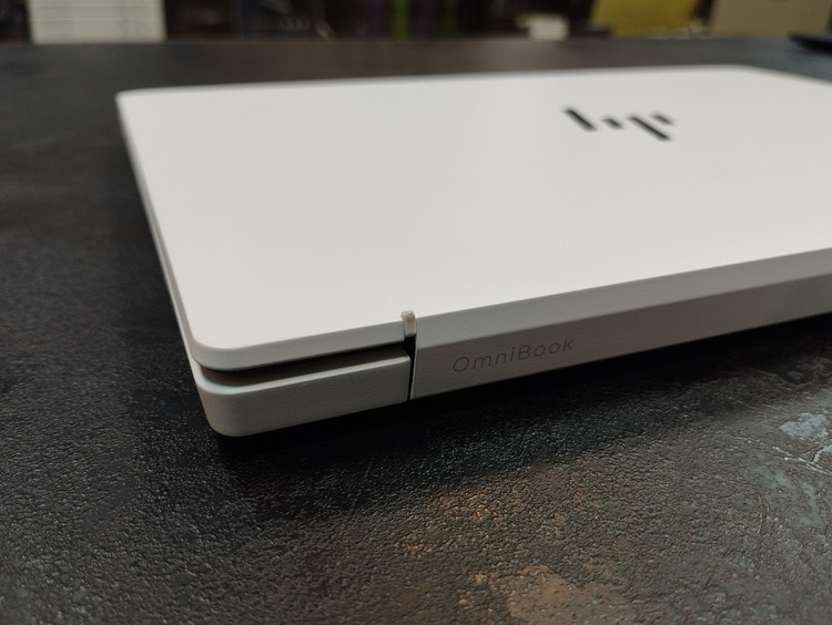 لپتاپ HP Omnibook 7 Aero 13 /Ryzen 5 Ai/16/512/2GB AMD/NPU/13in FHD