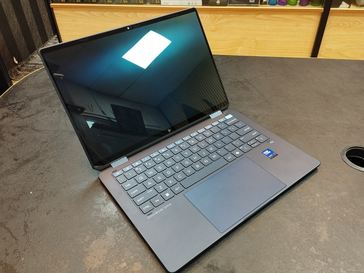 لپتاپ HP Omnibook Ultra Flip 14/Core Ultra 9-288 V/32/512/Intel R/NPU/14in 2K Touch 360