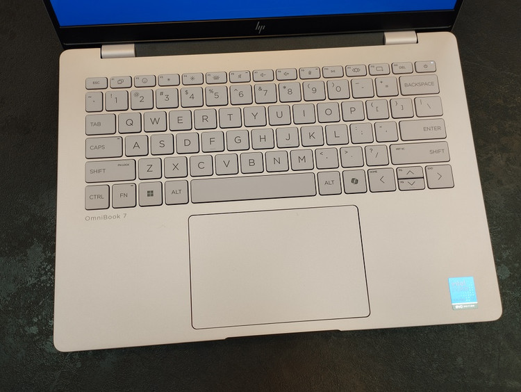 لپتاپ HP Omnibook 7 14/Core Ultra 7-255U/16/1TB/Intel R/NPU/14in 2K