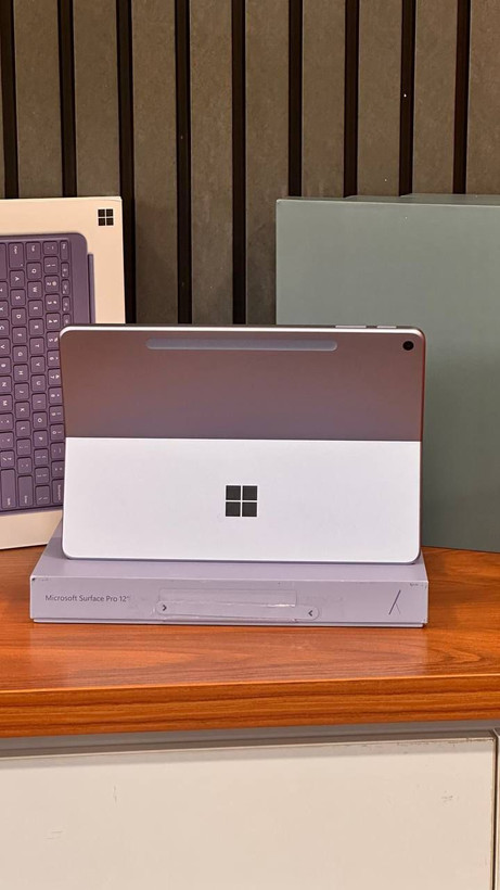 تبلت آکبند سرفیس پرو 12 اینچ Surface Pro 12in /Snapdragon XElite /16/512/Qualcomm Adreno/12in