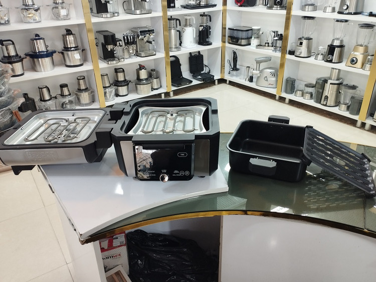 سرخ کن بدون روغن بلک کوکر مدل BC-150 ظرفیت 6 لیتر