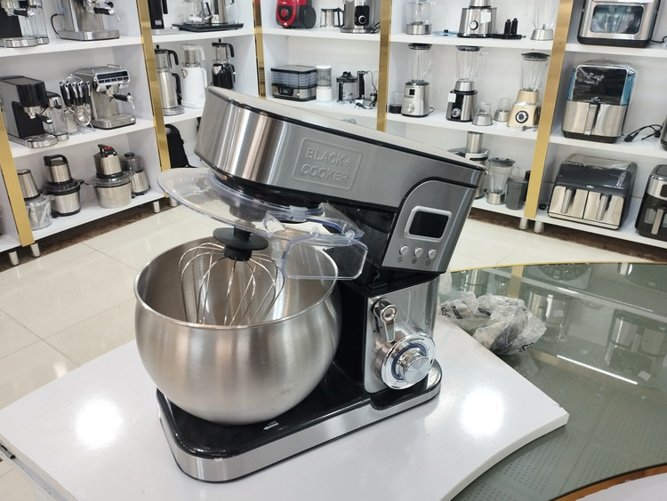 همزن کاسه دار بلک کوکر مدل BC-SM810 ظرفیت 7 لیتر
