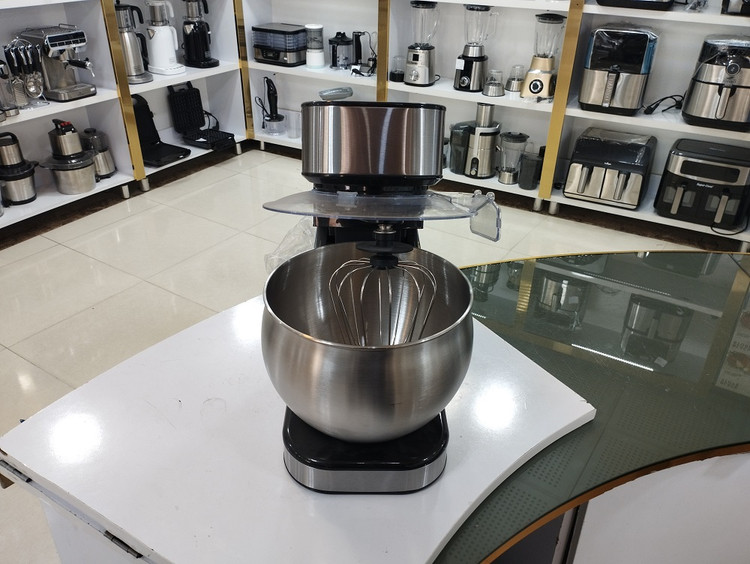 همزن کاسه دار بلک کوکر مدل BC-SM810 ظرفیت 7 لیتر