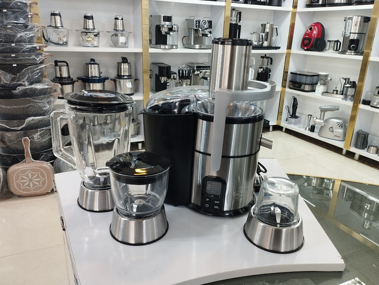 آبمیوه گیر چهار کاره بلک کوکر مدل JS-767 توان 800 وات