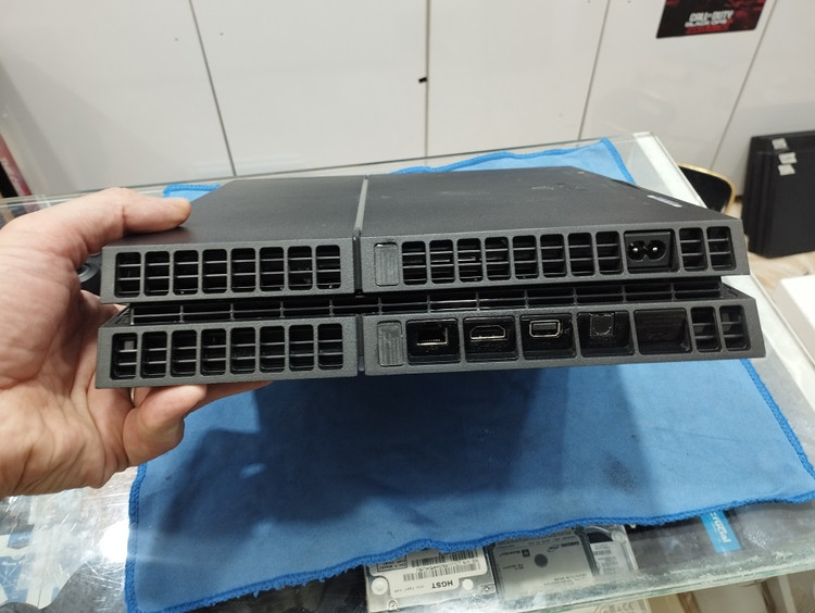 کنسول بازی سونی نسخه اکانتی PS4 Fat ، حافظه یک ترابایت