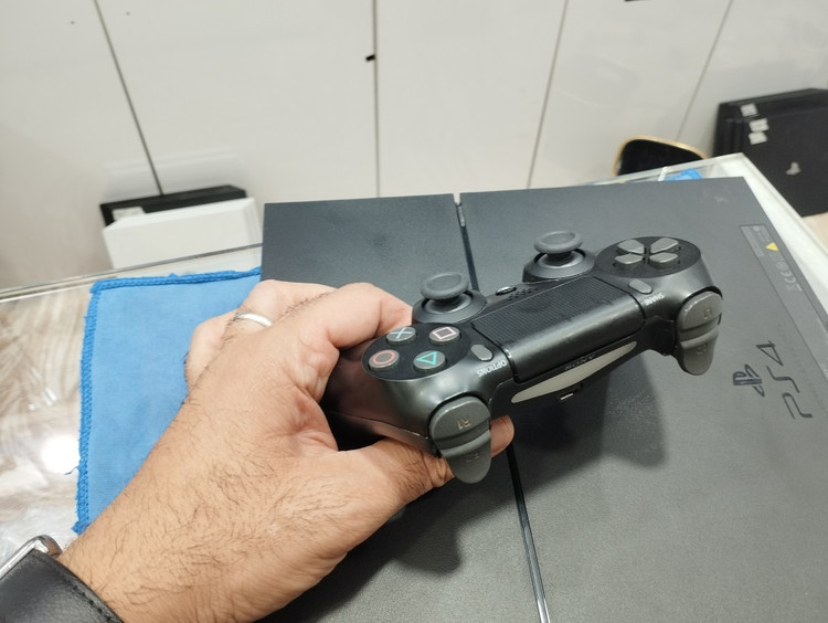 کنسول بازی سونی نسخه کپی خور PS4 Fat ، ورژن 9 ، حافظه 500 گیگابایت
