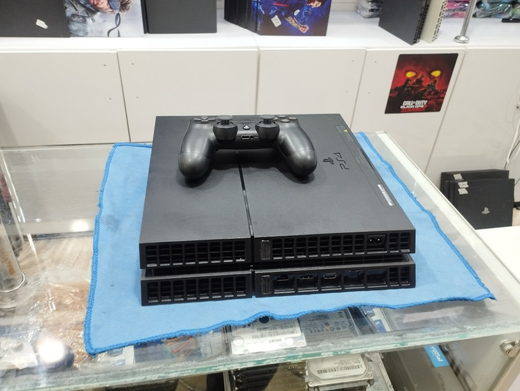 کنسول بازی سونی نسخه کپی خور PS4 Fat ، ورژن 9، حافظه یک ترابایت