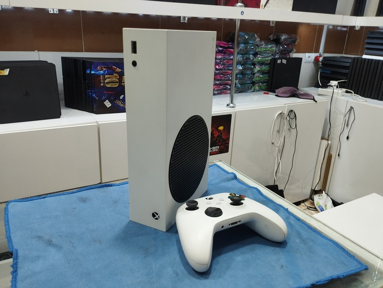 کنسول بازی مایکروسافت XBox Series S، حافظه 512 گیگابایت