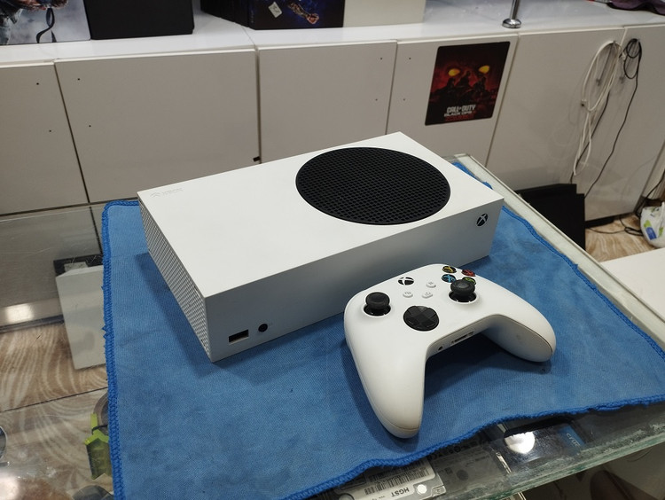 کنسول بازی مایکروسافت XBox Series S، حافظه 512 گیگابایت
