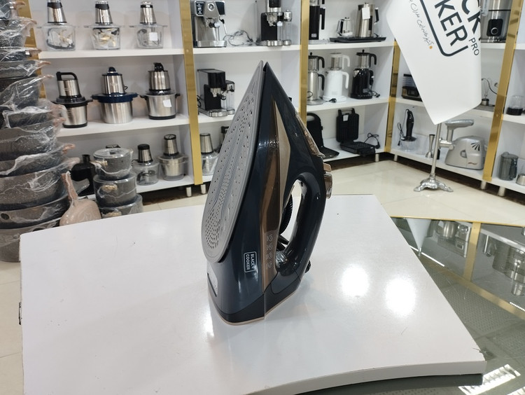 اتو بخار بلک کوکر 2200 وات مدل BC88SL