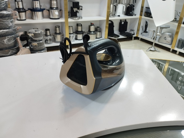 اتو بخار بلک کوکر 2200 وات مدل BC88SL