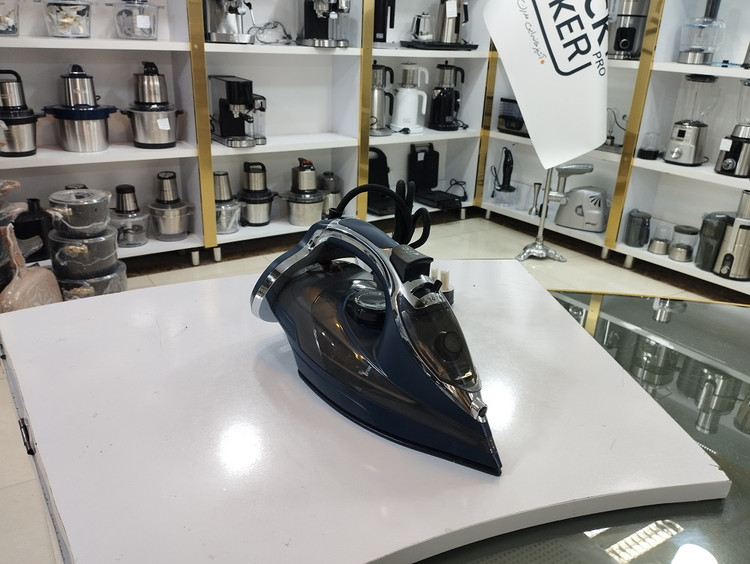 اتو بخار بلک کوکر 2800 وات مدل BC90SL