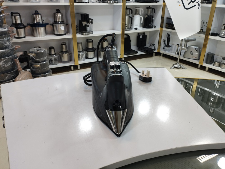 اتو بخار بلک کوکر 2800 وات مدل BC92SL