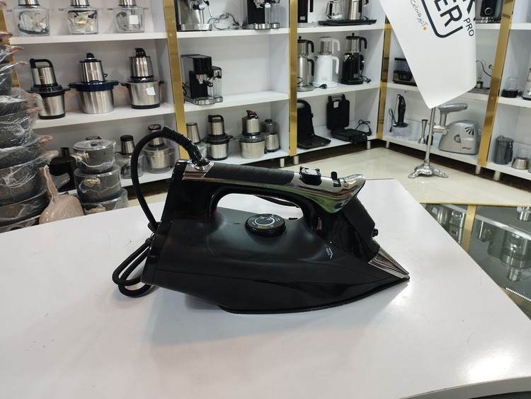 اتو بخار بلک کوکر 2800 وات مدل BC92SL