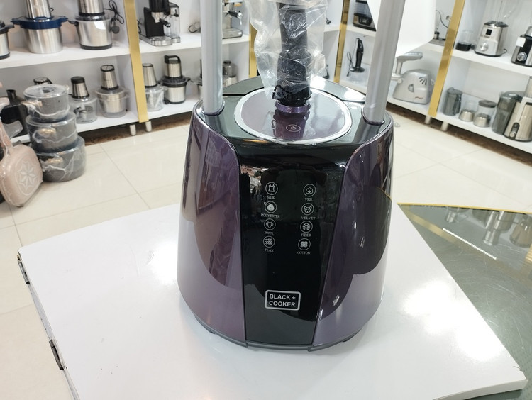 اتو بخار ایستاده بلک کوکر 2200 وات پنل لمسی مدل BPC224