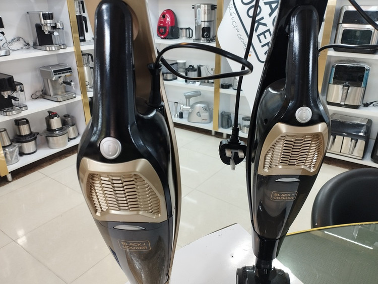 جارو برقی پرتابل بلک کوکر 600 وات مدل BC980